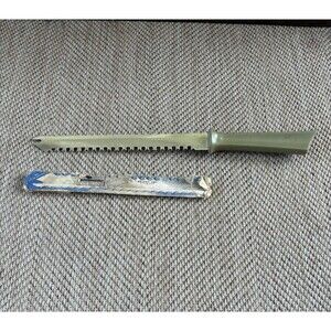 Vintage QUIKUT Inc. Carve and Serve Fork Tip Stainless Steel‎ Large Knife Green